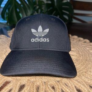 Adidas snapback hat